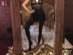 Giorgia escort girl in Middleton and massage parlor